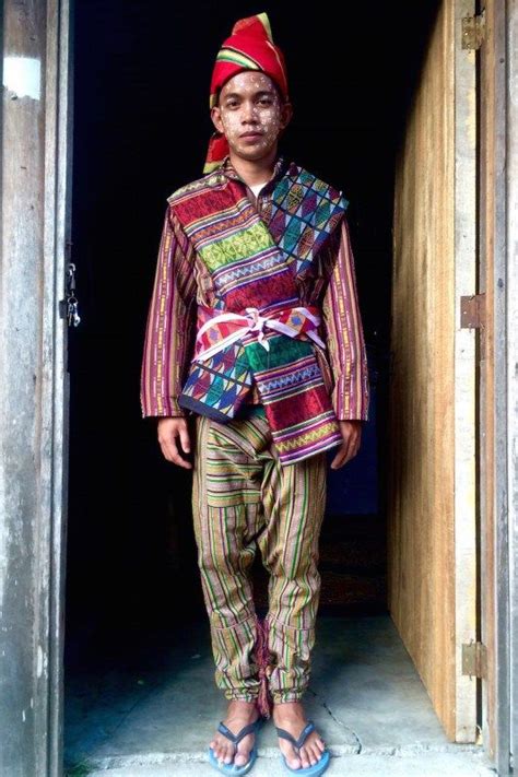 Textile Tribes of the Philippines: The Yakan. Weaving, Weddings and ...