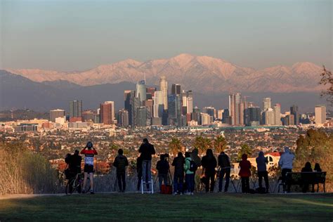 Why are downtown LA and its skyscrapers far from the beach? - Los ...