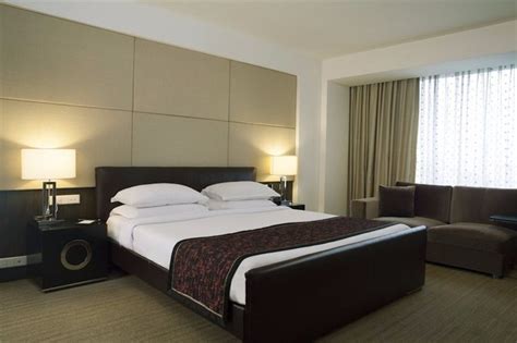 Best Price on Radisson Blu Hotel Pune Kharadi in Pune + Reviews!