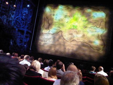 Lela loves London - Wicked the Musical - Lela London