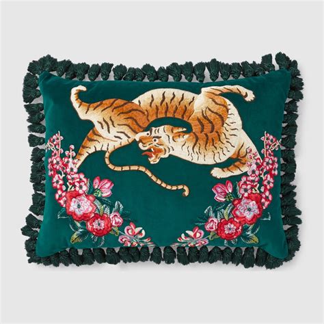 Velvet cushion with tiger embroidery - Gucci Cushions 482742ZAF173608