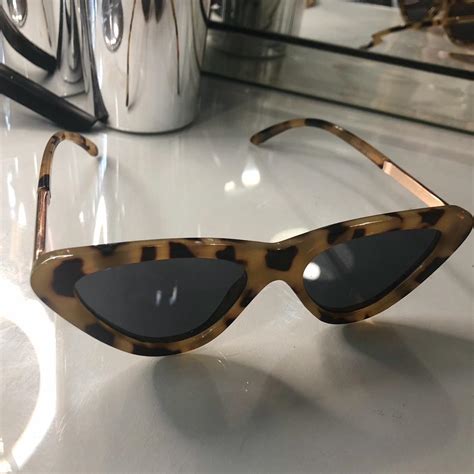 Topshop Tortoise Shell Cat Eye Sunglasses Light... - Depop