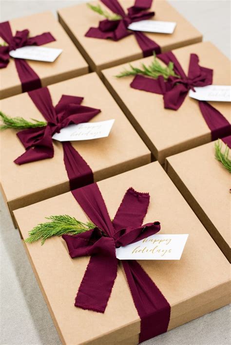 Best Corporate Gifts Ideas : CORPORATE GIFTS Marigold & Grey creates ...