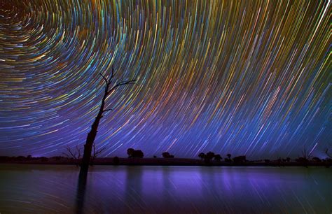 Stunning Long Exposure Shots of Australian Star Trails | Star trails photography, Night sky ...