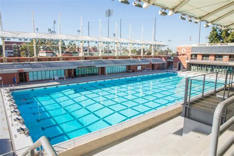 Uytengsu Aquatics Center - Recreational Sports