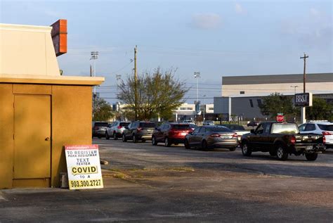 COVID-19 in Texas: Gov. Greg Abbott calls for federal testing sites ...