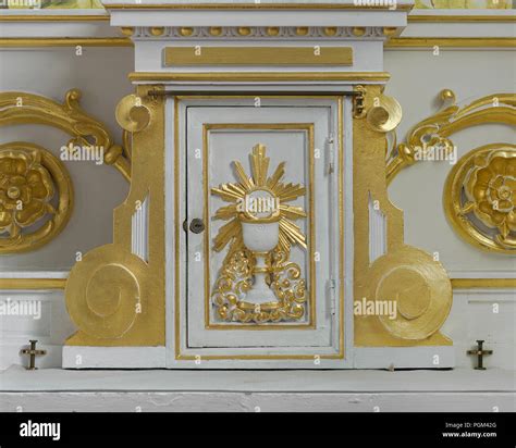 Tabernacle catholic church hi-res stock photography and images - Alamy