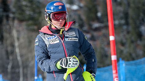 Shiffrin trainiert wieder auf Skiern - Wintersport - Ski Alpin