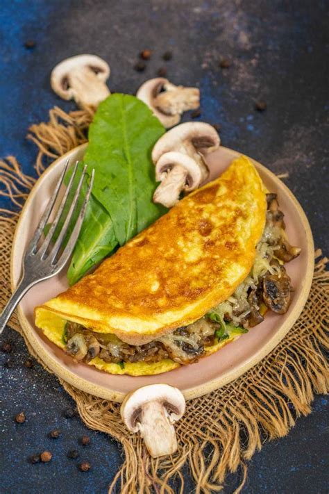 Mushroom Omelette Recipe With Spinach & Cheese + Video