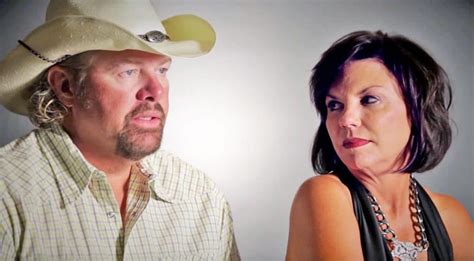 A Photographic Look At Toby Keith & Tricia Covel’s Inspiring Love Story – Country Music Nation