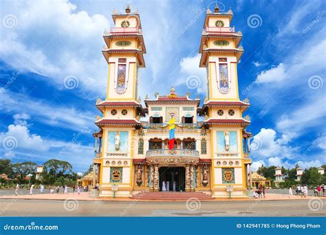 Cao Dai Temple in Tay Ninh Province, Vietnam. Editorial Image - Image of dragon, ancient: 142941785