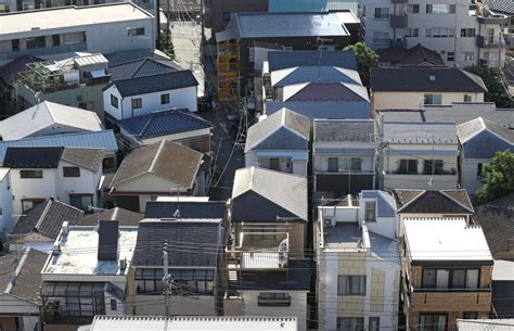 Damage Estimate for a Predicted Quake in Central Tokyo: 190,000 Buildings and 6,100 Deaths ...