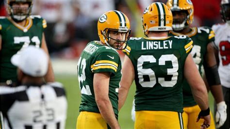 Packers' Offensive Line Rebounded After Poor Performance at Buccaneers ...