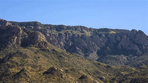 Timelapse of Sandia Mountains from Sunrise to Sunset - YouTube