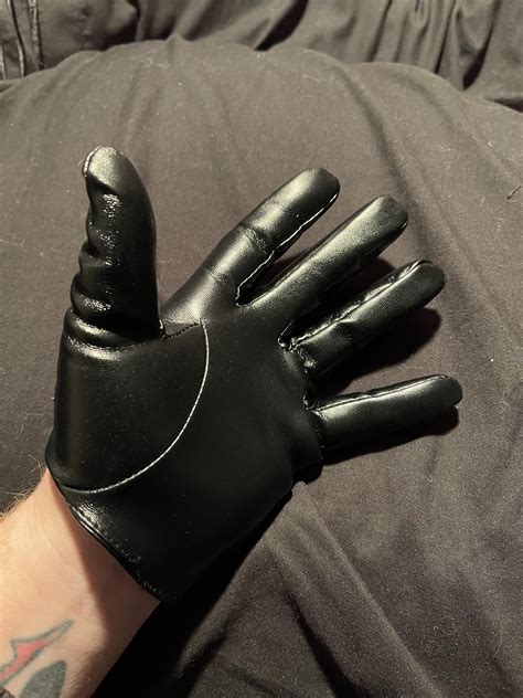 Hi! New here. I got some thin leather gloves for work, and the palms ...