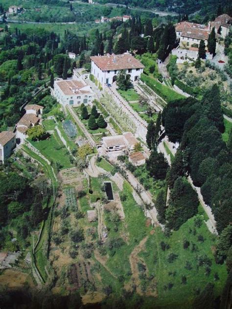 Villa Medici in Fiesole, Italy: Photo Gallery | Tuscany landscape, Renaissance gardens, Italian ...