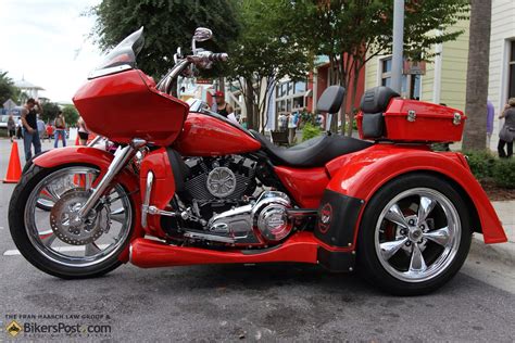 Nice Road Glide Trike | Road glide, Lady biker, Trike