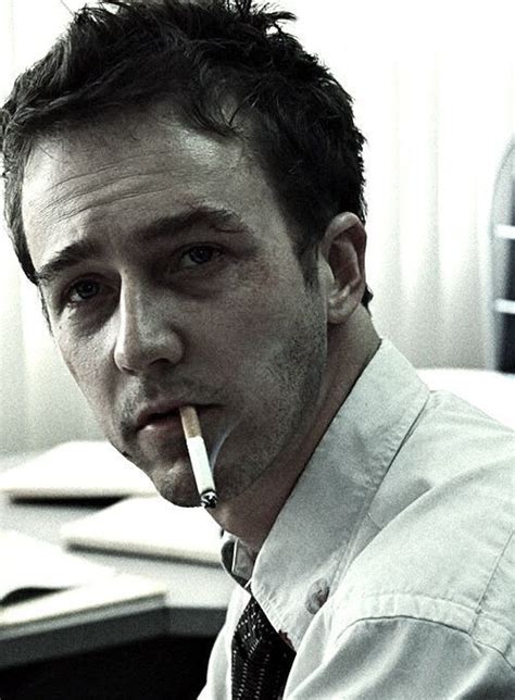 Edward Norton in Fight Club smoking Edward Norton Fight Club, Kino Movie, Fight Club 1999, Fight ...