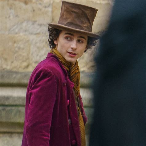 Timothée Chalamet Transforms Into Willy Wonka in Movie Trailer