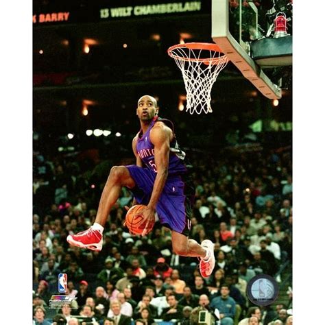 Vince Carter 2000 NBA Slam Dunk Contest Photo Print (20 x 24) - Walmart.com - Walmart.com