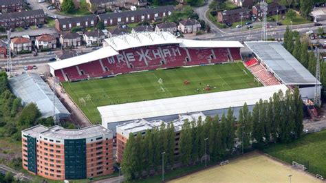 Wrexham FC: Delay in building new Racecourse Kop stand - BBC News