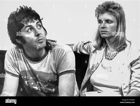 Paul mccartney 1973 Black and White Stock Photos & Images - Alamy