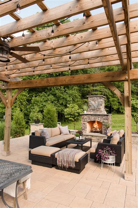 16 Stunning Rustic Patio Designs That Will Simply Drag You Outside