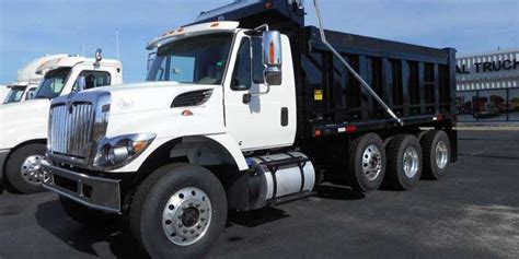 Top 8 Dump Truck Brands in the United States