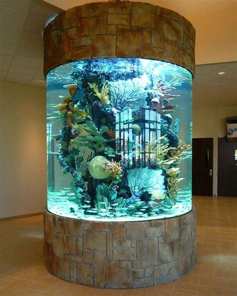 Nice 30+ Awesome Fish Tank Ideas https://gardenmagz.com/30-awesome-fish-tank-ideas/ Aquariums ...