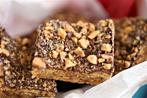 Heath Cookie Bars | Recipe | Cookie bars, Eat dessert, Quick desserts