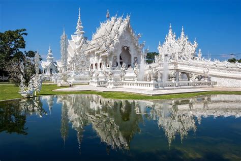 11 temples bouddhistes parmi les plus beaux de la planète | White temple thailand, Temple ...