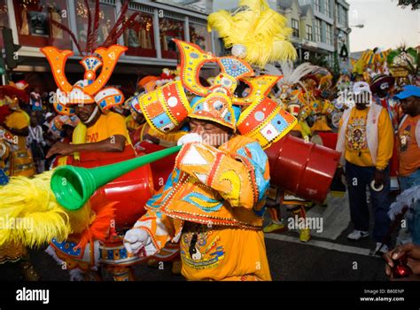 Junkanoo Rhythem Section Junkanoo Boxing Day Parade Nassau Bahamas ...