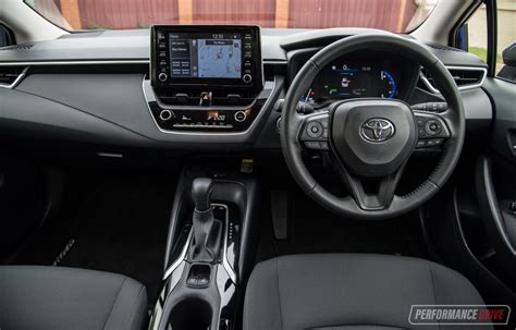 2020 Toyota Corolla SX sedan-interior – PerformanceDrive