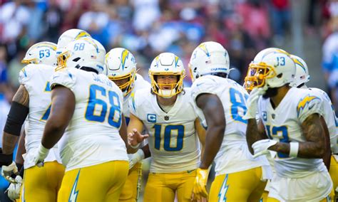 Chargers news: Los Angeles announces uniform schedule for 2023 season