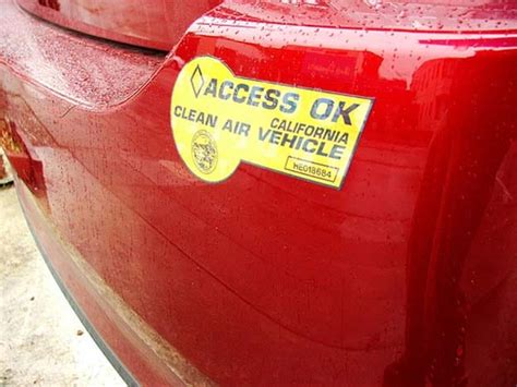 California Yanks Prius Owners’ Express Lane Passes | TheDetroitBureau.com