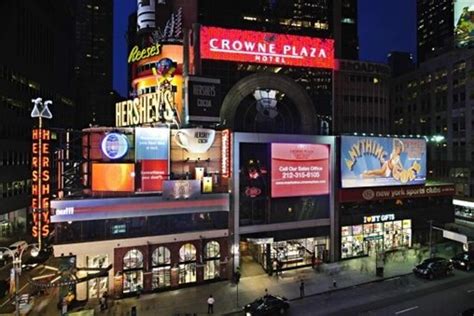 Crowne Plaza Times Square Manhattan Reviews & Prices | U.S. News