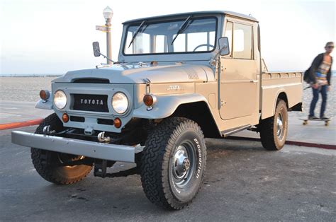 Fj45 toyota landcruiser truck