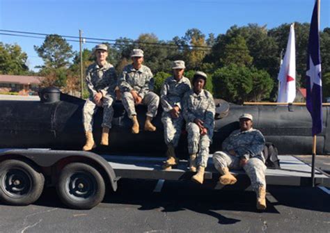 Mitchell County JROTC Cadets view Hunley Submarine Replica – U.S. Army JROTC