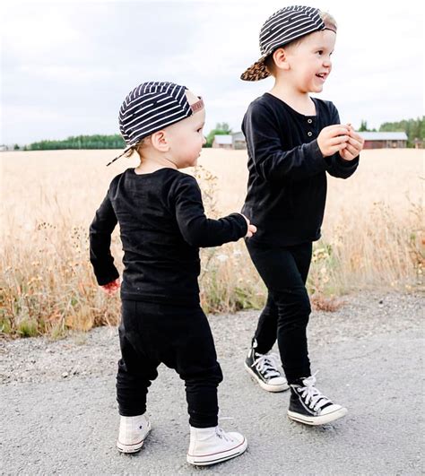 Toddler Converse ~ How cuuute are these brothers twinning in high top ...