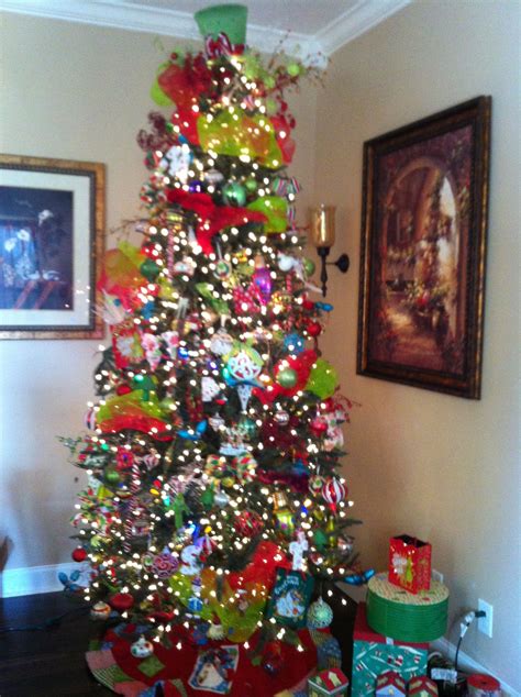 Our Whoville/Grinch tree | Grinch christmas tree, Christmas tree, Xmas tree