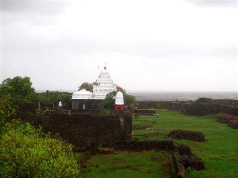 13 Best Places to Visit in Alibaug, Things to Do & Sightseeing (2024)