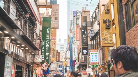 Myeongdong Seoul Shopping Guide | Daydreaming Travels