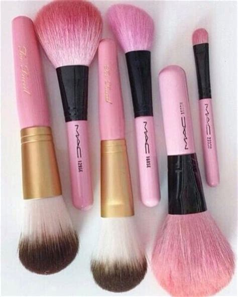 20 Best Makeup Brush Brands | Makeup Brushes Reviews