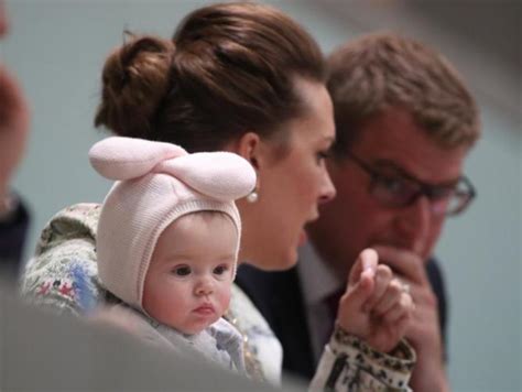 Sky news anchor Laura Jayes brings first baby into press gallery | PerthNow