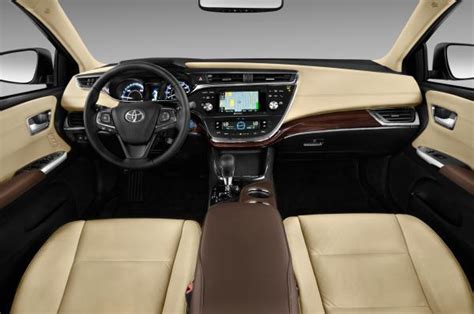 Toyota Avalon Hybrid - Information and photos - MOMENTcar