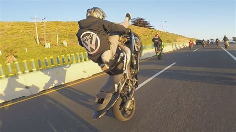 EPIC Highway Motorcycle WHEELIE Kawasaki Ninja 636 Freestyle Street ...