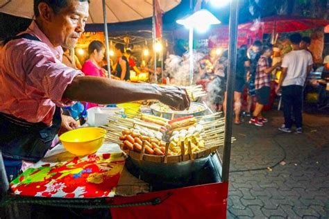 Beginner's Guide to Eating Street Food