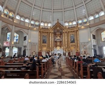 Interior Antipolo Cathedral Church Catholic Devotees Stock Photo ...