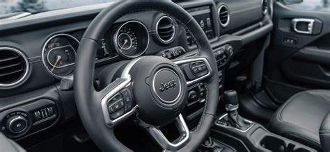 2022 Jeep Wrangler Interior | Dimensions & Features | Advantage Dodge Ram Chrysler Jeep FIAT