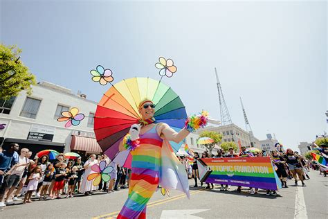 Gallery: 2022 Los Angeles Pride Parade returns to Hollywood - Daily Bruin